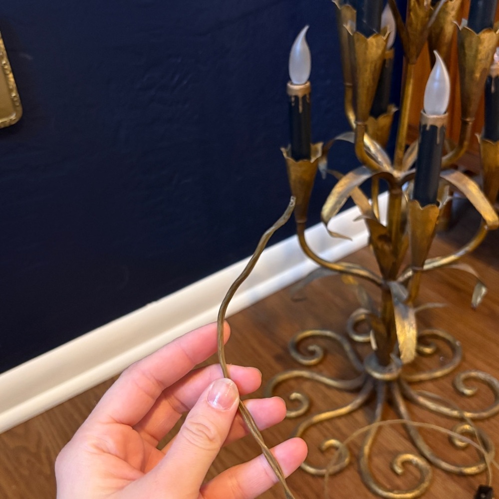 Mid Century Modern Italian Candelabra Lamp Gilt Iron Tole 9 Light - Picture 4 of 6